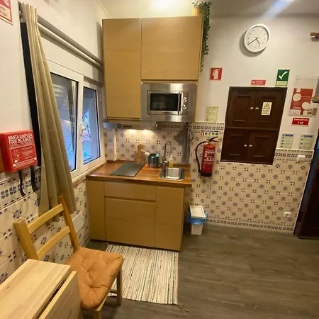 Appartamento Estudio T34 - Historic Center Lisbona